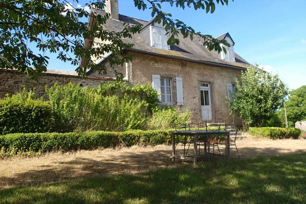 the-gardener-s-house-ch-teau-d-ettevaux